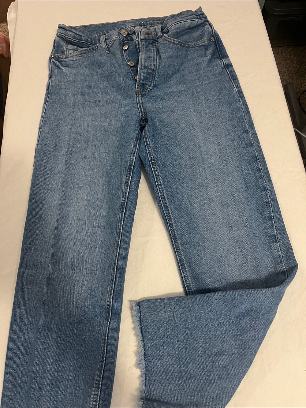 Old Navy Mid-Blue Straight-Leg Women's Jeans